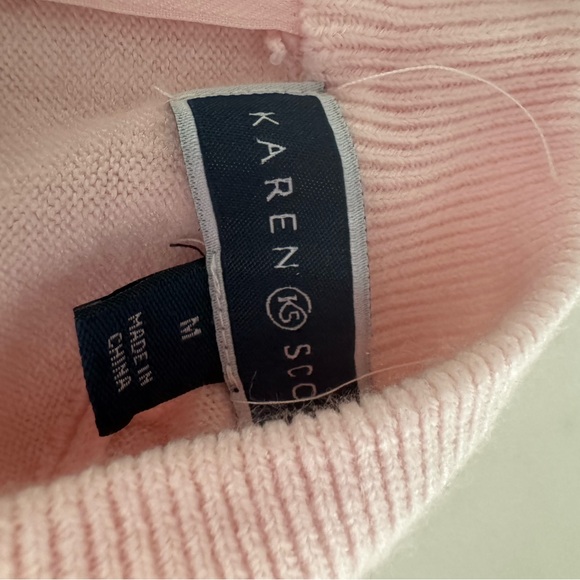 Kendra Scott Zip-Back Mock-Neck Sweater. Baby Pink. Medium. Kept folded. - Picture 4 of 6